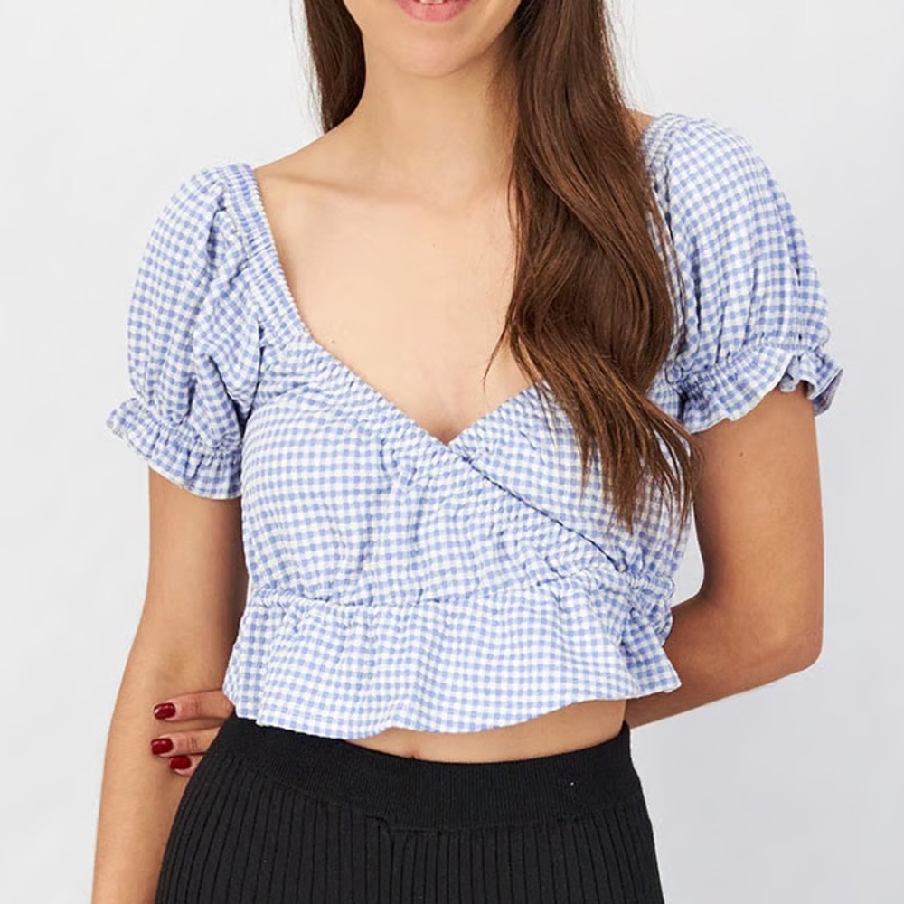 Forever 21 Gingham Puff Sleeve Wrap Top